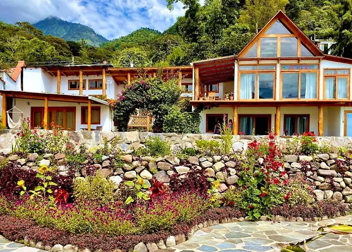Lakefront Living Lovely Loft, San Marcos, Atitlan
