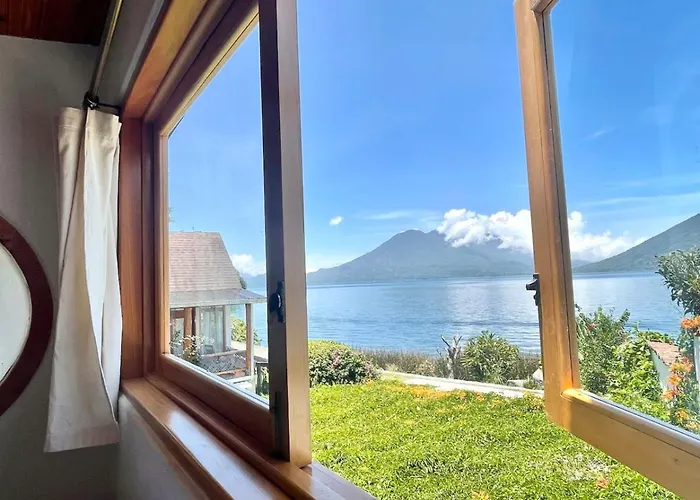 Lakefront Living Lovely Loft, San Marcos, Atitlan